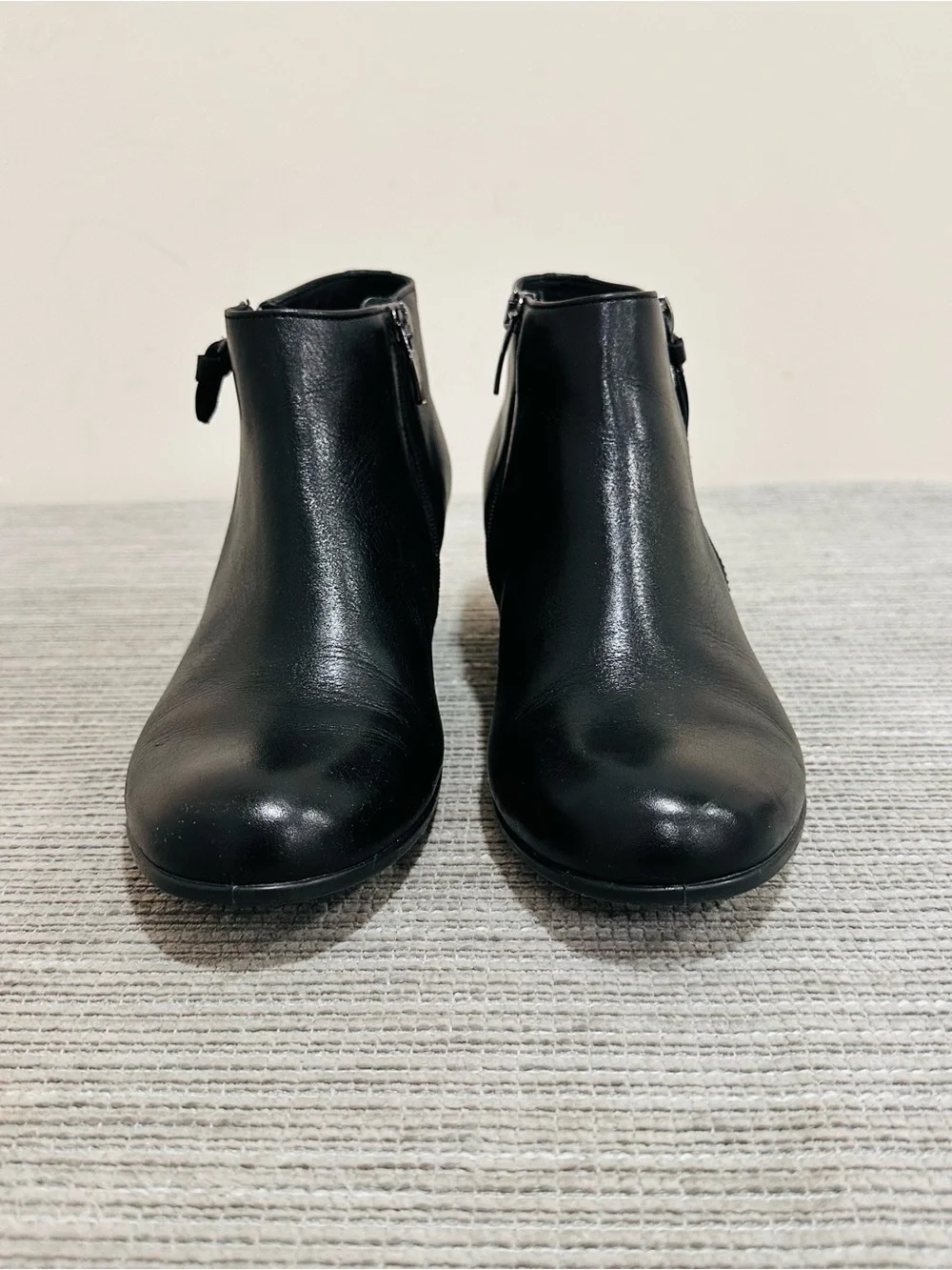 ECCO Shape M 35 Leather Ankle Boots Black Side Zip Booties Women’s Size 7